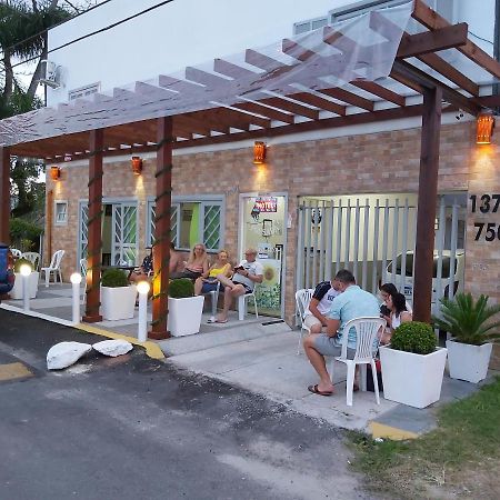 Hotel Pousada Girassol Matinhos Luaran gambar