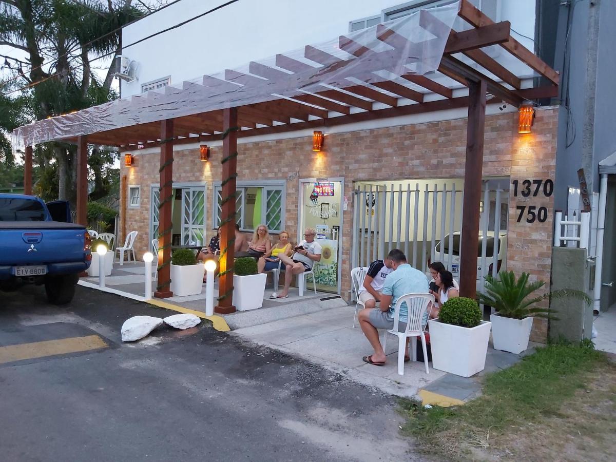 Hotel Pousada Girassol Matinhos Luaran gambar